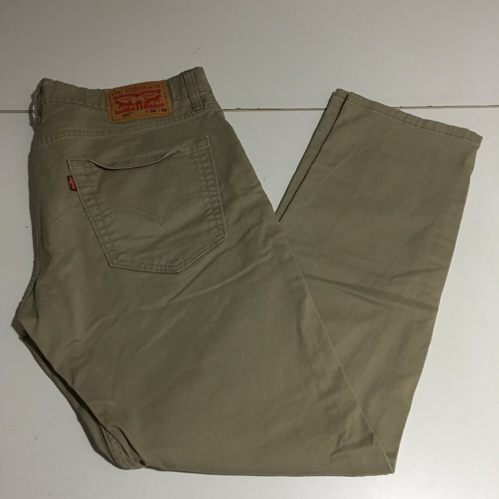 Levi's 502 Taper fit Mens Jeans Size 34x32 Tan